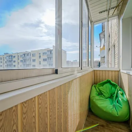 Apartment by metro Frunzenskaya Apartment *